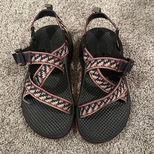 Chacos size 1 EUC